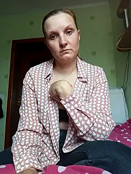 Snapshot of SusanGold9211 chatting on March 2026 09:48:02 AM SusanGold9211 online show from March 2026 09:48:02 AM