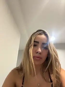 bellabarbiex online show from April 2026 10:47:02 PM