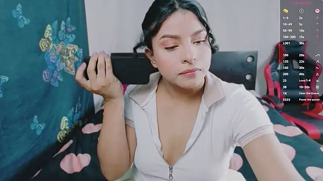 Luuu19 online show from July 2026 10:44:02 PM