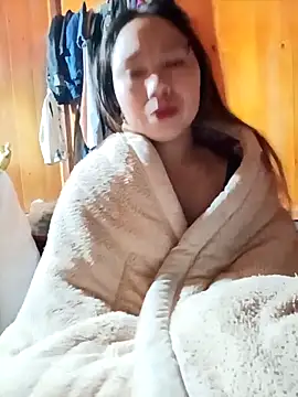 Snapshot of Pretty_girl_2 chatting on February 2026 01:11:01 PM Pretty girl 2 online show from February 2026 01:11:01 PM