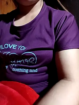 Snapshot of Pretty_girl_2 chatting on April 2026 02:20:01 AM Pretty girl 2 online show from April 2026 02:20:01 AM