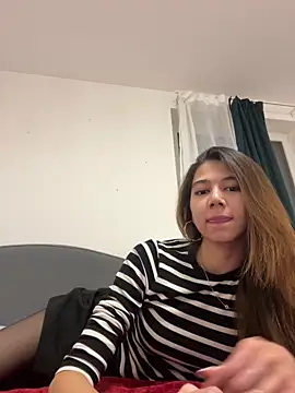 KiraVixenSweet online show from February 2026 12:51:02 AM