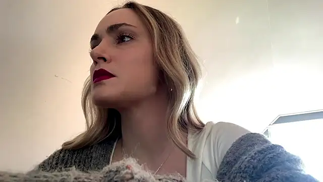 Snapshot of AmelieHot chatting on February 2026 11:31:02 AM AmelieHot online show from February 2026 11:31:02 AM