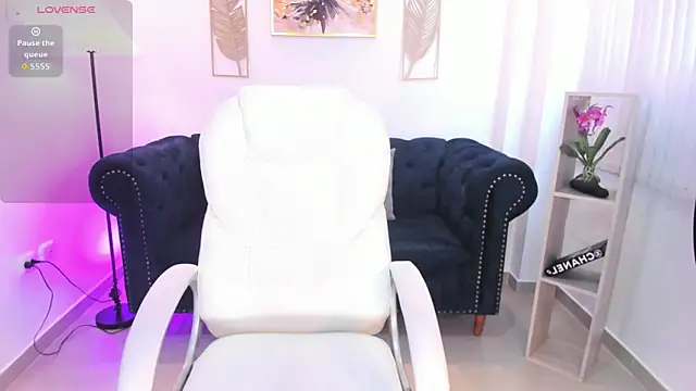 Snapshot of Maddy_Sommer chatting on February 2026 01:43:01 PM Maddy Sommer online show from February 2026 01:43:01 PM