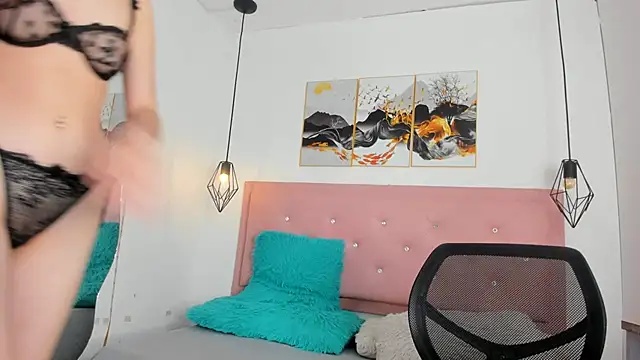 Snapshot of kiara__white1 chatting on February 2026 10:06:02 PM kiara white1 online show from February 2026 10:06:02 PM