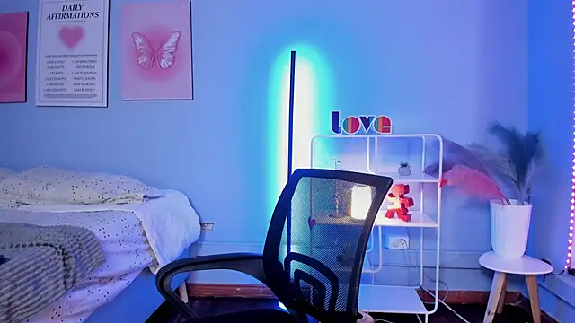 NaeniaDemon  online show from March 2026 03:36:01 AM