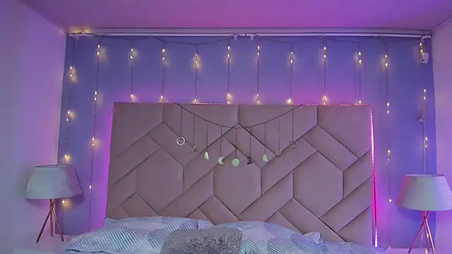 NaeniaDemon  online show from March 2026 03:34:01 AM