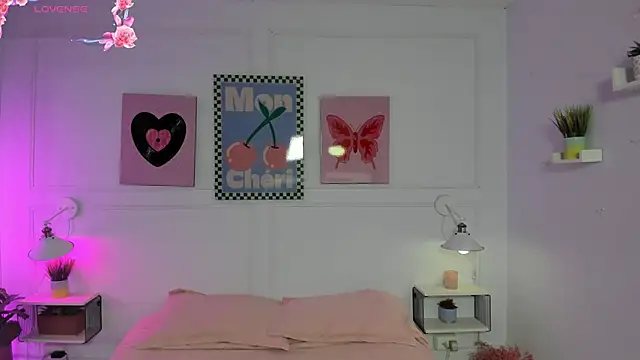 NaeniaDemon  online show from March 2026 04:40:02 PM