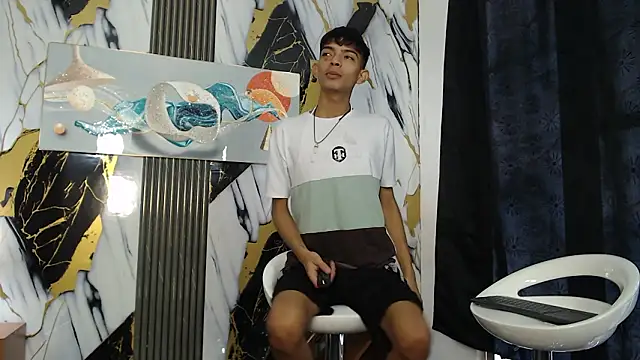 Snapshot of KITTY_BOSH chatting on March 2026 01:39:01 PM KITTY BOSH online show from March 2026 01:39:01 PM