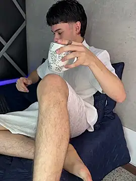 Lucian-greyy online show from February 2026 04:30:01 AM