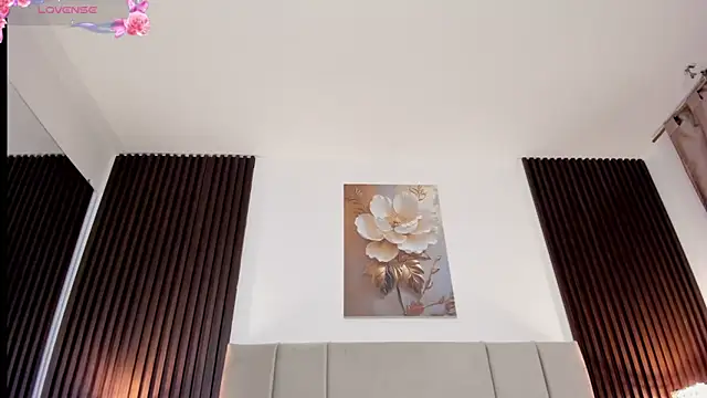 MiLa Dyva online show from May 2026 04:17:02 PM