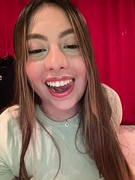 Emiily joee  online show from May 2026 03:04:02 AM