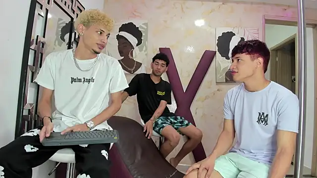 YOUNG BOYS HELL online show from June 2026 01:12:02 AM