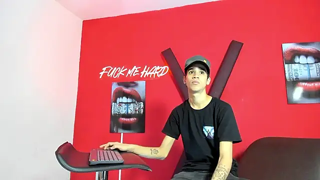 GREEN BOYS online show from March 2026 07:25:01 AM