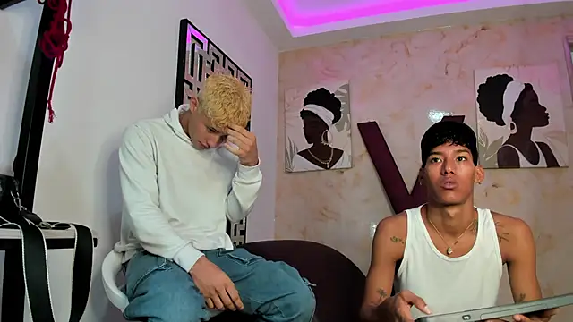 GREEN BOYS online show from March 2026 01:22:02 AM