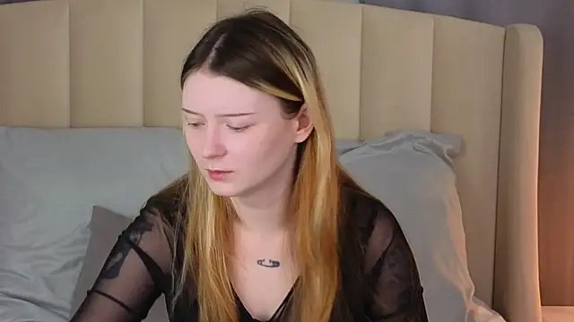 AlyssFrost online show from July 2026 02:02:01 AM