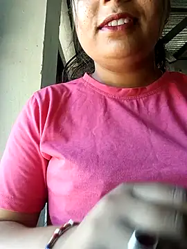Snapshot of taniya0 chatting on March 2026 06:28:01 AM taniya0 online show from March 2026 06:28:01 AM
