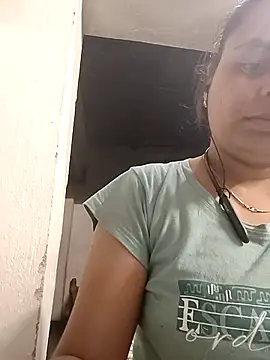 Snapshot of taniya0 chatting on April 2026 04:33:02 PM taniya0 online show from April 2026 04:33:02 PM