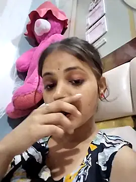 samayra1144 online show from April 2026 10:22:01 PM