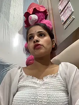 samayra1144 online show from May 2026 08:58:02 PM