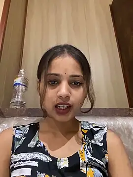 samayra1144 online show from May 2026 08:09:01 AM