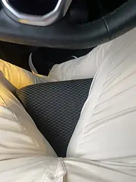 Snapshot of BlondeDutchXItaliano chatting on February 2026 04:49:01 PM BlondeDutchXItaliano online show from February 2026 04:49:01 PM