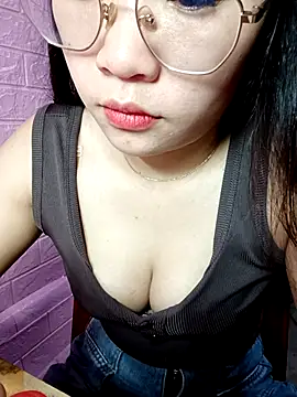 Snapshot of Eye-squirt chatting on February 2026 02:01:02 AM Eye-squirt online show from February 2026 02:01:02 AM