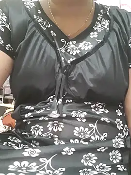 Snapshot of Tamil_Luckly_girl chatting on May 2026 01:50:01 PM Tamil Luckly girl online show from May 2026 01:50:01 PM