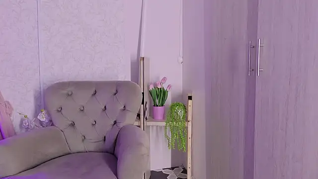 PerlaRogerss  online show from July 2026 11:28:01 AM