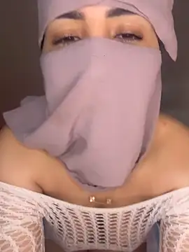 Snapshot of Lamarab chatting on February 2026 10:19:02 PM Lamarab online show from February 2026 10:19:02 PM