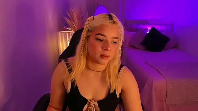 BarbieHannaB  online show from February 2026 07:02:02 PM