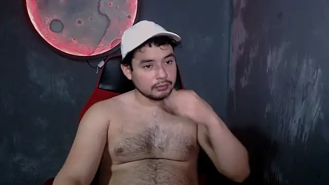 kaiserfox  online show from February 2026 01:03:01 AM