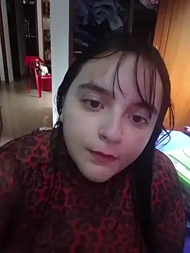 Snapshot of daphneev chatting on May 2026 06:05:02 PM daphneev online show from May 2026 06:05:02 PM