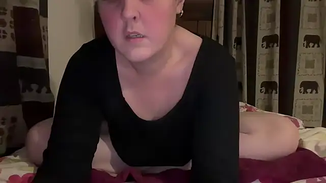 Snapshot of Ewelinababy chatting on February 2026 09:57:02 PM Ewelinababy online show from February 2026 09:57:02 PM