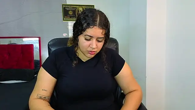 goodgirlxxl online show from May 2026 12:27:02 AM
