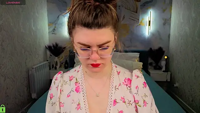 zoe j0y online show from April 2026 02:12:02 AM