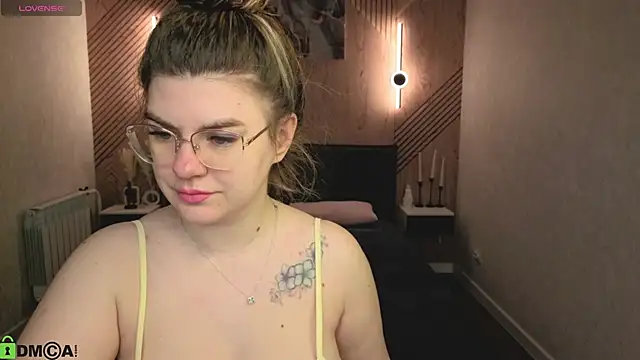 zoe j0y online show from April 2026 09:25:02 AM