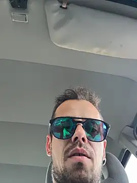 vieiratiago963 online show from July 2026 04:42:02 PM