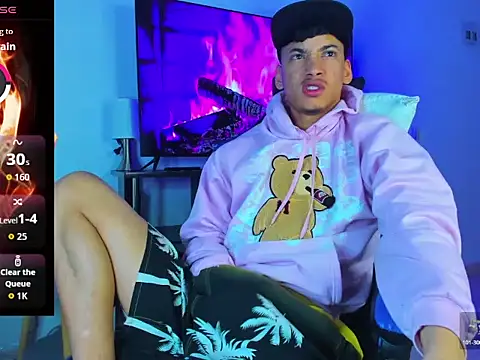 Lyam Russo online show from March 2026 06:13:02 AM