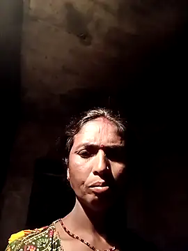 Hot re83 online show from February 2026 07:15:02 PM