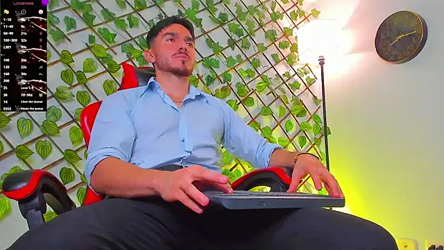 Snapshot of Dante_Blake1 chatting on April 2026 03:44:02 AM Dante Blake1 online show from April 2026 03:44:02 AM