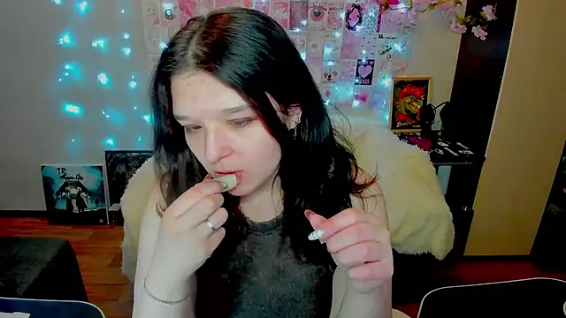 Kate Acid online show from May 2026 11:32:02 PM