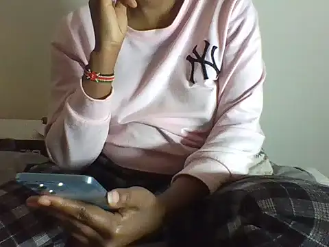 Solayadiva online show from April 2026 01:42:02 PM