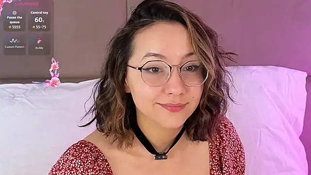 SweetElya online show from June 2026 06:19:02 AM
