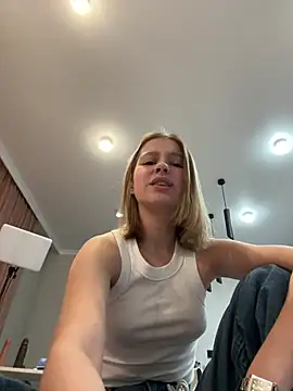 Snapshot of Eva_Leen chatting on February 2026 04:06:01 PM Eva Leen online show from February 2026 04:06:01 PM