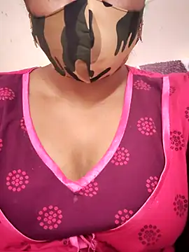 Snapshot of tamil_sweetyponnu chatting on February 2026 09:47:02 PM tamil sweetyponnu online show from February 2026 09:47:02 PM