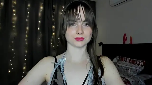 megann fox2 online show from February 2026 01:08:02 PM