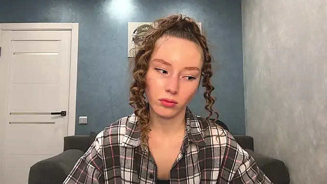 Snapshot of Anna_Kare chatting on February 2026 12:23:02 PM Anna Kare online show from February 2026 12:23:02 PM