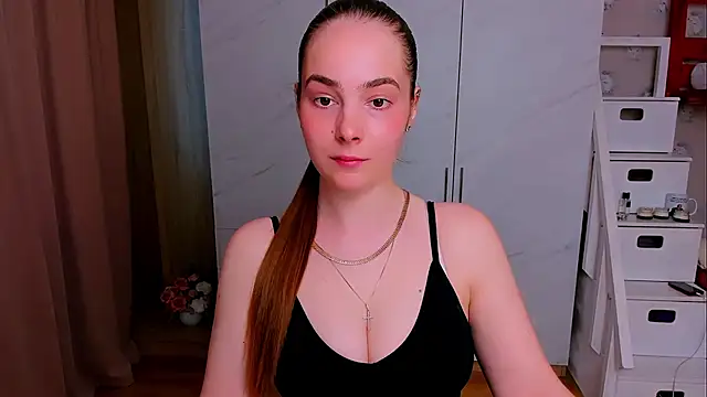 Maddy Wood  online show from April 2026 10:13:02 AM