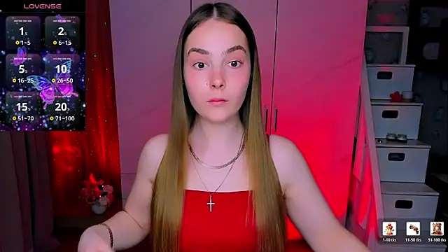 Maddy Wood  online show from May 2026 05:29:02 PM